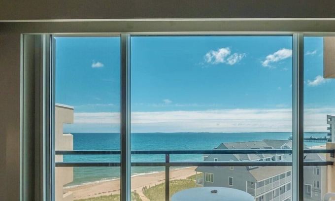 Old Orchard Beach Condo | Oceanfront Penthouse Condo