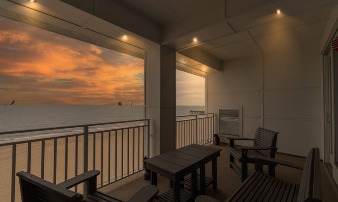 Sandbridge Condo | Oceanfront Penthouse!