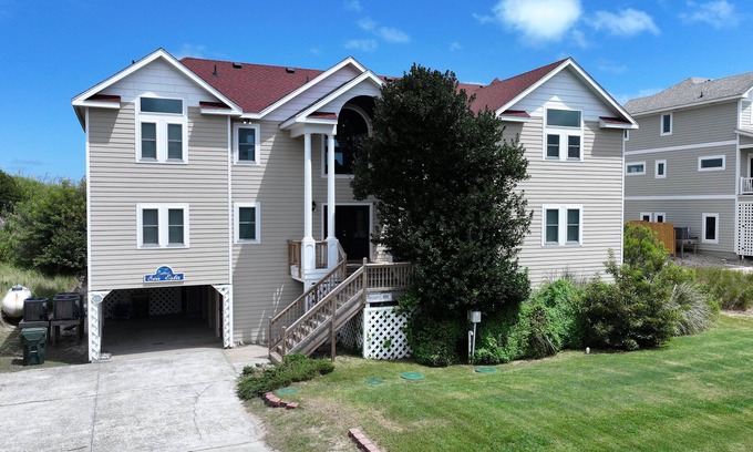 Whalehead Beach House | OCEANFRONT, priv pool & Hot Tub, Rec Room-WL1011, Sea Esta