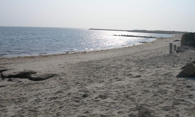 South Yarmouth House | OCEANFRONT, PRIVATE BEACH AND DECK, AMAZING VIEWS, KAYAKS, 2 Story House, 4+BR