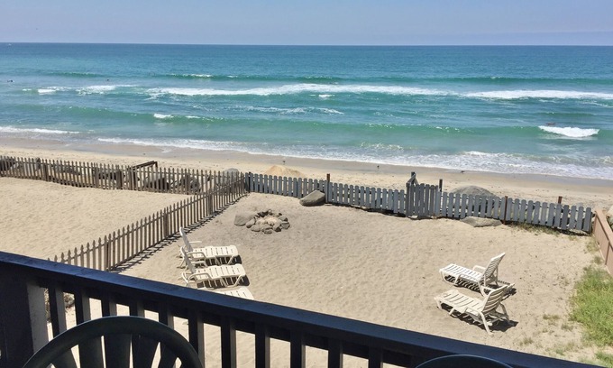 South Oceanside Condo | Oceanfront - Private Beach!