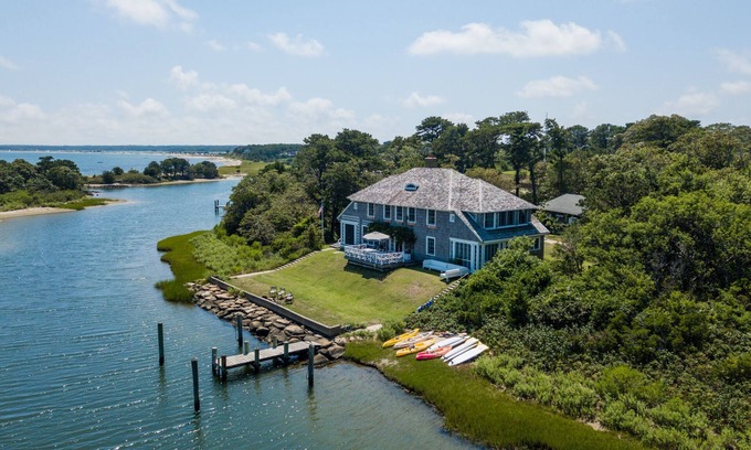 Oak Bluffs House | Oceanfront, Private Dock and Harthaven Private Beach - Walk to Noman's, Inkwell