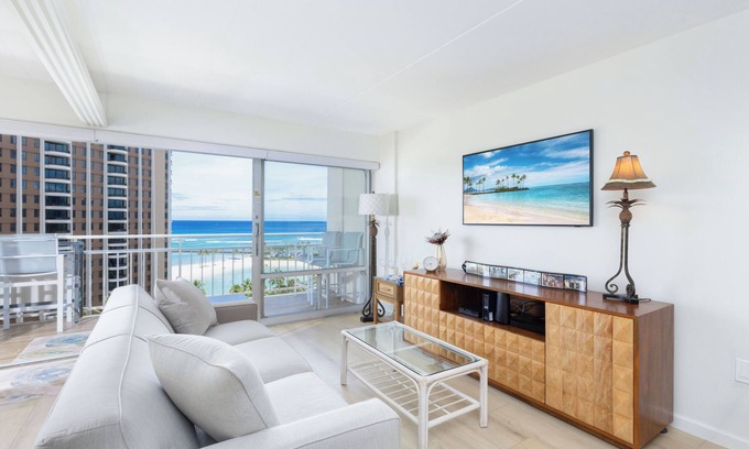 Waikiki Condo | Oceanfront Retreat at the Ilikai! Your island escape await!