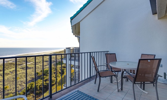 Folly Field Villa | Oceanfront Sea Cloisters Family Penthouse Villa w/Complex Pool