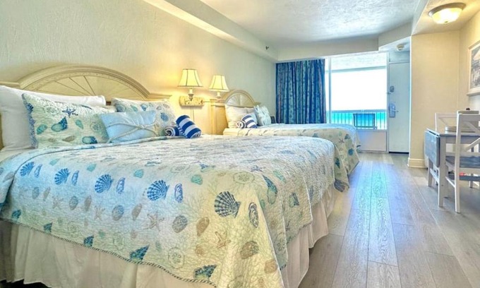 Ortona Park Apartment | Oceanfront Studio DBR 414