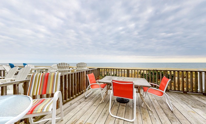 North Ocean City House | Oceanfront Townhome w/Multi-Level Decks, Great View, W/D & Beach Access