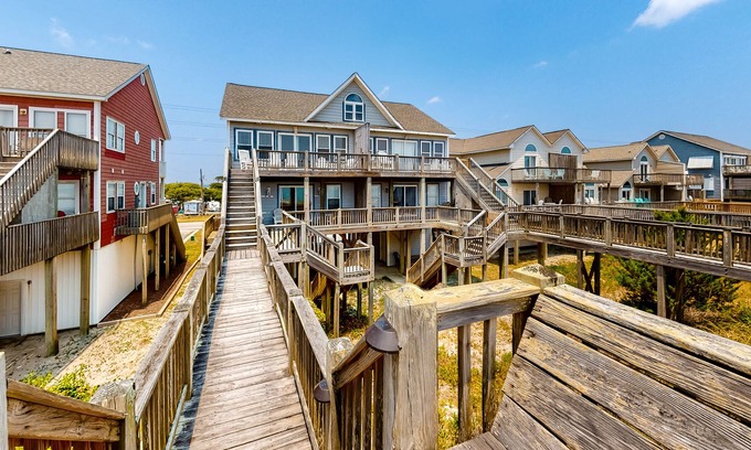 North Topsail Beach House | Oceanfront home with beach access, washer/dryer, deck, central AC & golf nearby