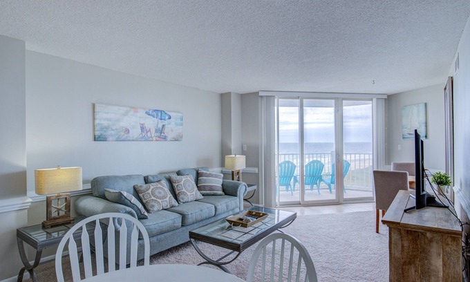 Sneads Ferry Condo | Oceanfront St. Regis gem with resort pool, fitness center, sauna & beach access