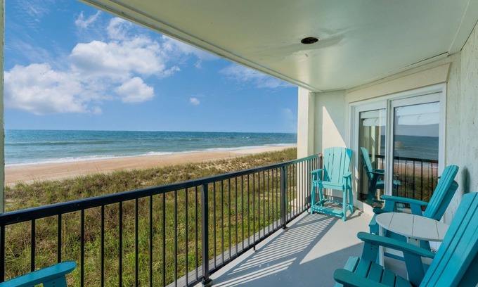 North Topsail Beach Condo | Oceanfront Luxury at Villa with a View!