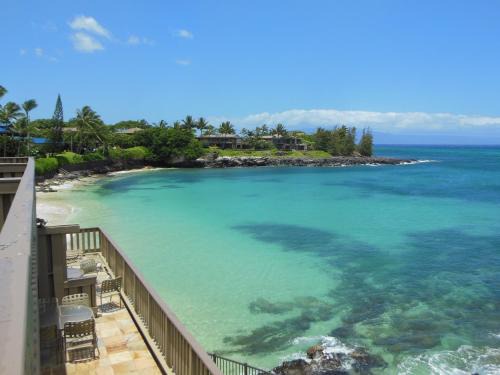 Kahana House | Oceanfront Views, 2 balconies - ks A3 - Sullivan