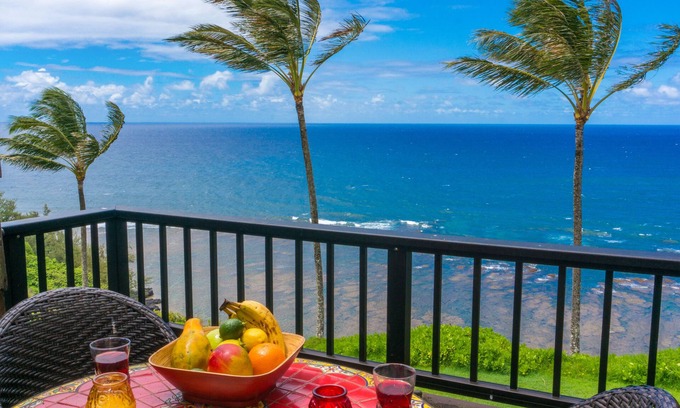 Princeville Condo | Oceanfront views, top floor privacy, bright tropical interior