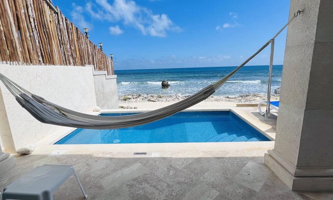 Isla Mujeres House | Oceanfront Villa with heated pool. 💀🌺 Don’t miss Día de los Muertos on Isla. n
