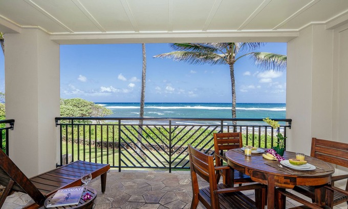 Kahuku Condo | Oceanfront Villa w/Shared Pool/Spa & AC: Turtle Bay Villas 216