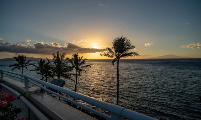 Kihei Condo | Oceanfront w/AC, Only Steps from Maui's Best Beaches!