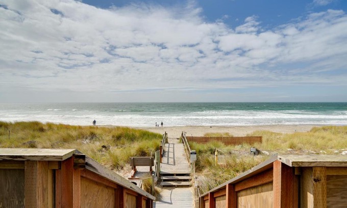 Pajaro Dunes Apartment | Oceanfront Watsonville Condo with Beach Access!