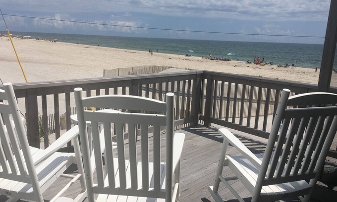 Ocean Beach House | Oceanfront waves & breezes ~ 4 bed/2 bath in Robbins Rest, Fire Island, NY