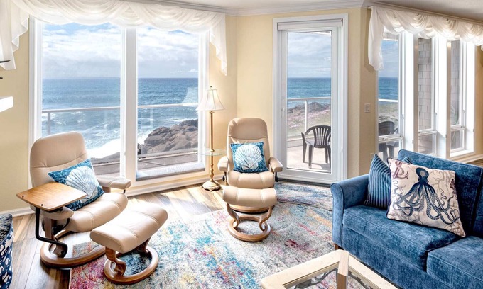 Depoe Bay Condo | Oceanfront, Whale Watching, Pool - Whale Watch
