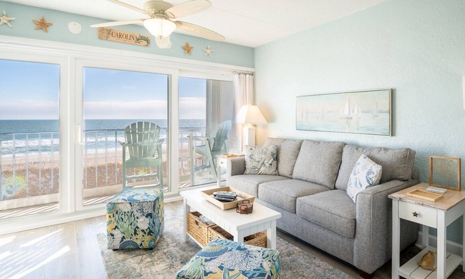 Carolina Beach Condo | Oceanfront with Pool - New Flooring - New Furniture