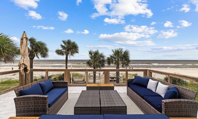 St. George Island House | Oceans Nine: Remaining Holiday Weeks Just Discounted! Call or Inquire Now!