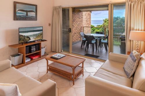 Boomerang Beach House | Oceanside 18