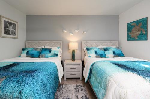 Townsite House | Oceanside Beach Condos