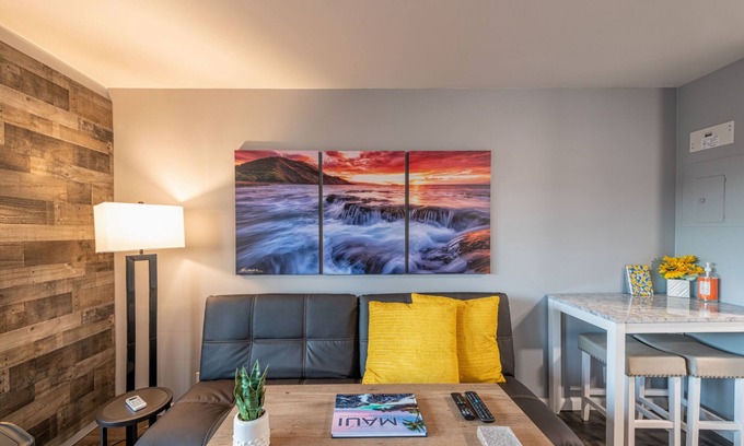 Kihei Condo | Oceanside condo, full kitchen, ocean view. Fully renovated 2023