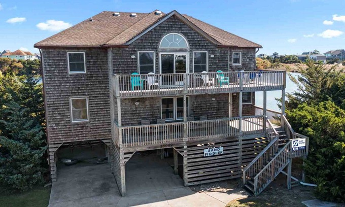 Salvo House | Oceanside Dog Friendly Home w/Pool, Hot Tub, Game Room, Community Pool/Tennis