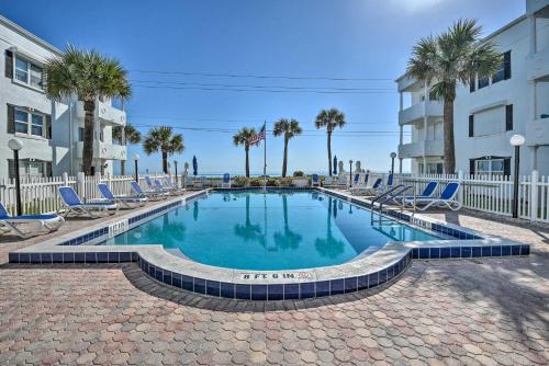 Ormond-by-the-Sea Apartment | Oceanside Ormond Beach Condo, Steps to Shore!