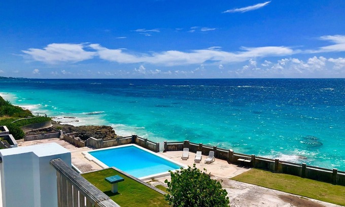 Paget Cottage | "OceanView" Beach House, Grape Bay Beach, Paget