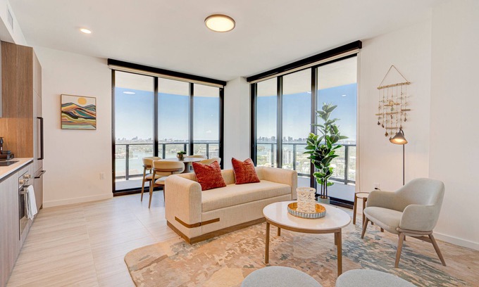 North Beach Condo | Oceanview Corner 2BR/2BA in Miami Beach + Beach Club 1710GP