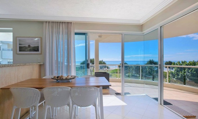 Palm Beach Apartment | Oceanview Oasis Family Friendly Palm Beach Retreat