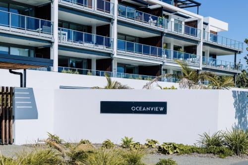 Tahunanui Apartment | Oceanview Retreat