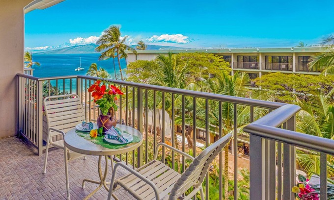 Kaanapali Condo | OCEANVIEW Studio Condo Located Directly On Kaanapali Beach! WHALER 616