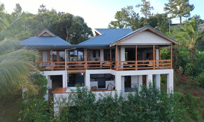 Tagaqe House | Oceanview Villa on the Coral Coast