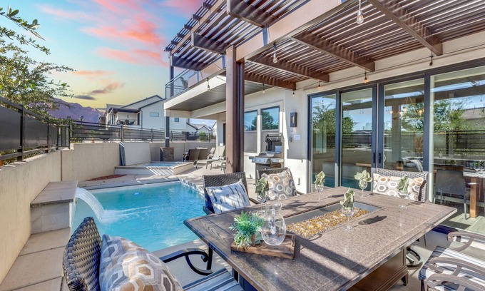 Ivins House | Ocotillo Springs Resort 43 | Private Pool, Hot Tub, and Mountain Views