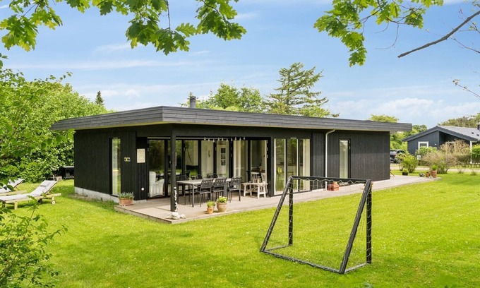 Saksild Strand House | "Ødke" - 350m from the sea by Interhome