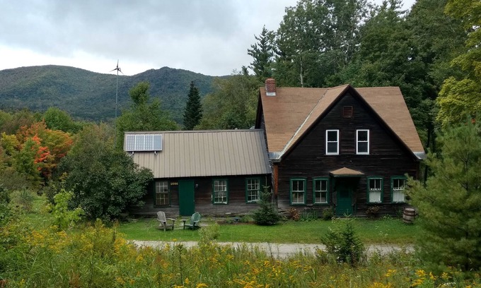 Moretown House | Off Grid Mountain Farmhouse with amazing views, soaking tub, seclusion, internet