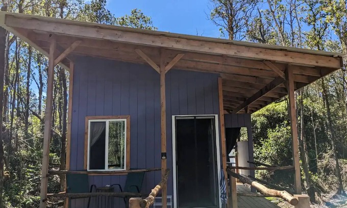 Fern Forest Cabin | Off-Grid Rainforest Retreatnn