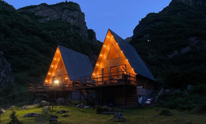 Kazbegi Cabin | Off Inn Kazbegi - cottages