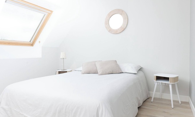 Barneville-sur-Seine House | OFF-LINE