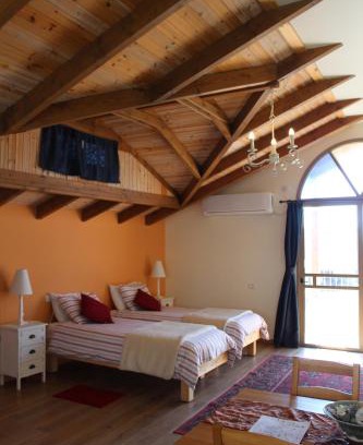 Artists Colony House | Off The Square