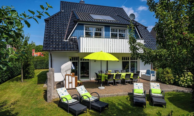Ostseebad Prerow House | Offer 13.9.to 20.9.25 still available, top location, sauna, paid beds, WLAN fiber optics