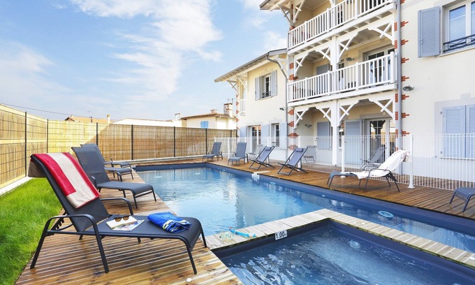 Mimizan-Plage Condo | Offre été ! Appartement cosy + Piscine extérieure