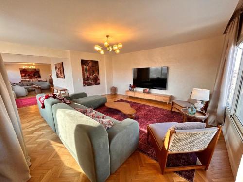 Zamalek Apartment | Oh! Zamalek Newly Renovated Apartment