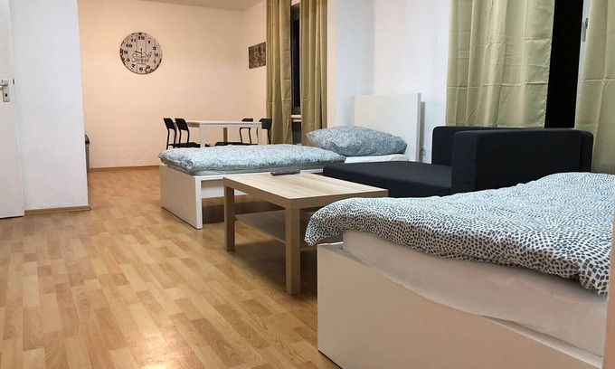 Oberhausen Apartment | Oh03 - Apartment in Oberhausen bei Duisburg, 55 qm, 2 Zimmer, Max. 6 Personen