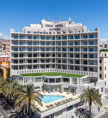 Almeria Centro Hotel | Ohtels Gran Hotel Almeria