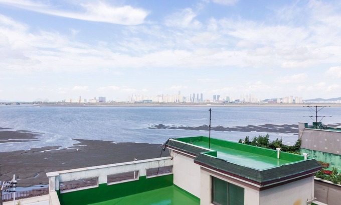 Siheung Hotel | Oido Red Lighthouse Tourist Hotel