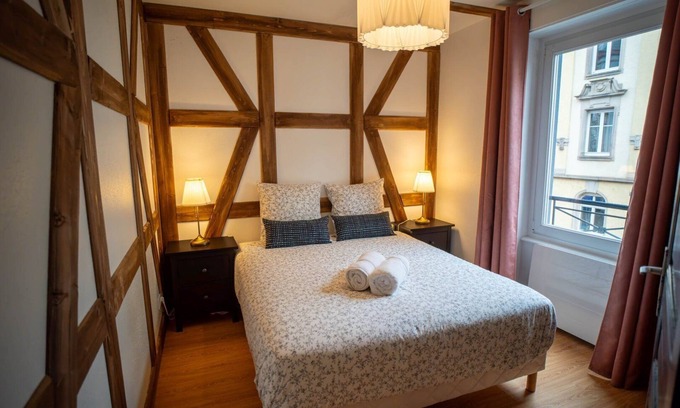 Saint Joseph/Mittelharth Apartment | OIQIA Riedheim