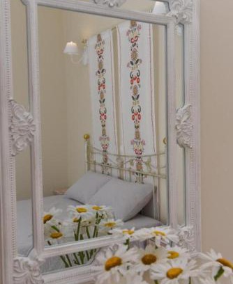 Ermoupoli House | Oisyra Boutique Suites