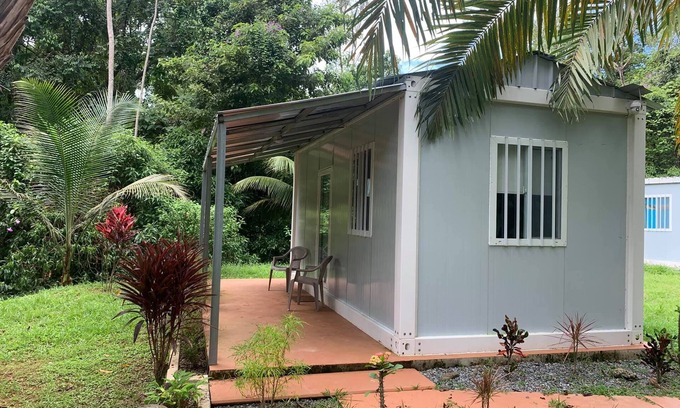 Playa Tortuga House | Ojochal: modern home, tranquility assured.